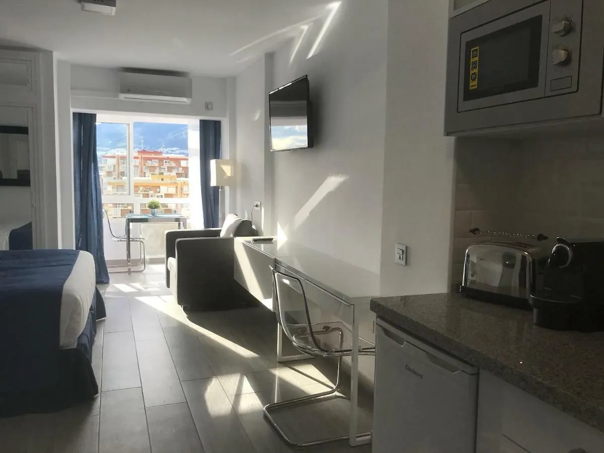 Honeymoon Apartments Бенальмадена